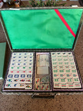 Mid Century Mah Jongg Set